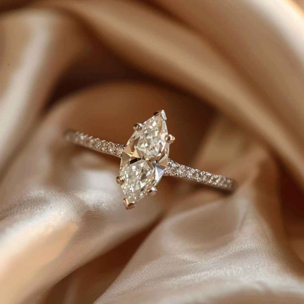 Bague de fiançailles surprise, comment connaître sa taille ?