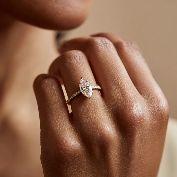 Choisir sa bague de fiançailles : le guide